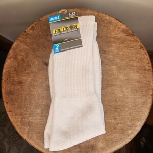 NWT! Greenbrier 2 Pack Men's Full Cushion Crew Socks, White, Sz 6-12